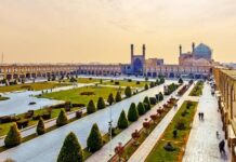 Rusiya İrandakı konsulluğunu bağlayır